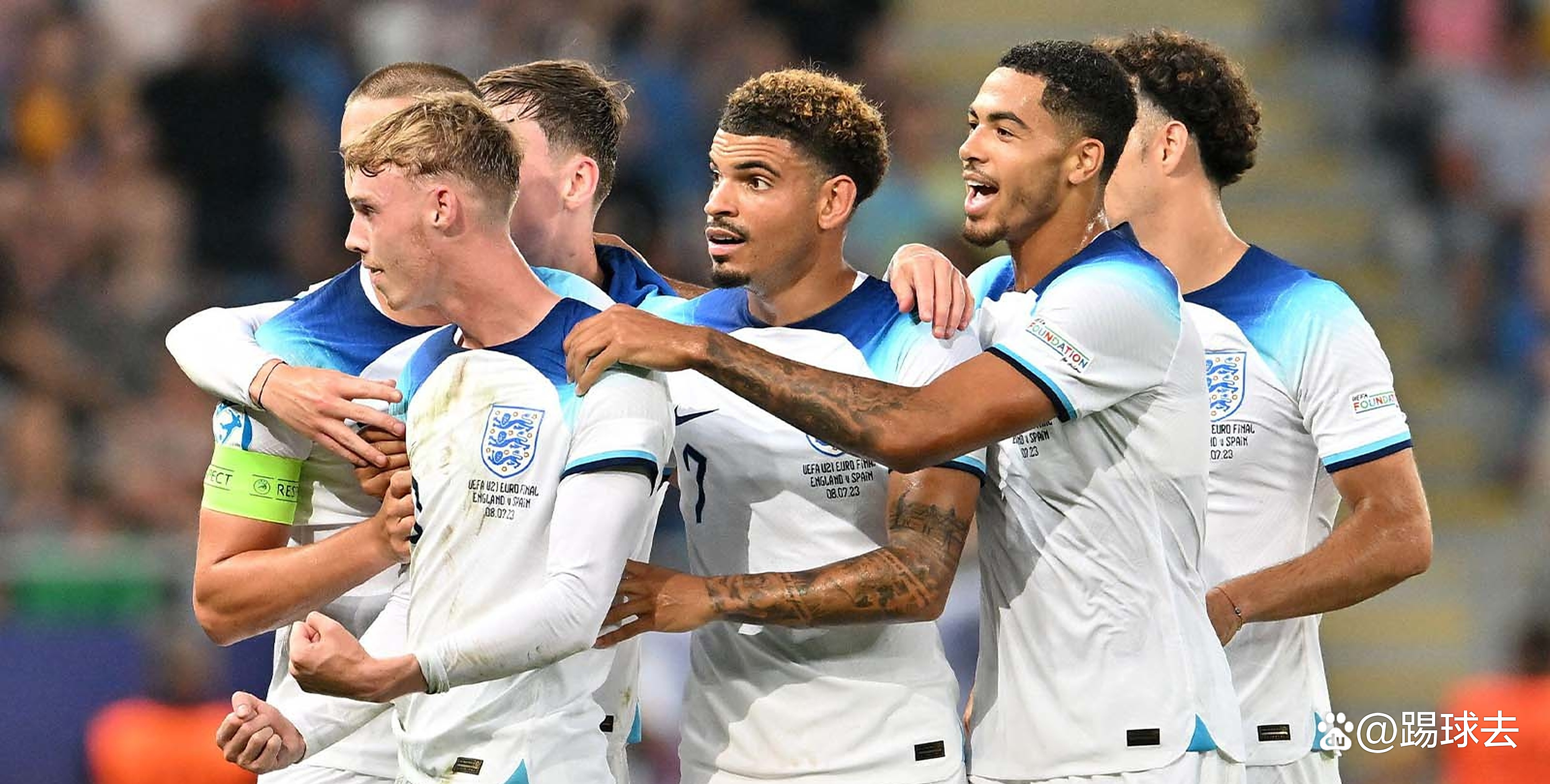 乐鱼体育官网网页版-西班牙对决英格兰，互不相让激烈角逐