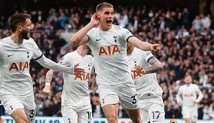 乐鱼在线娱乐-热刺客场大胜埃弗顿，联赛再添三分