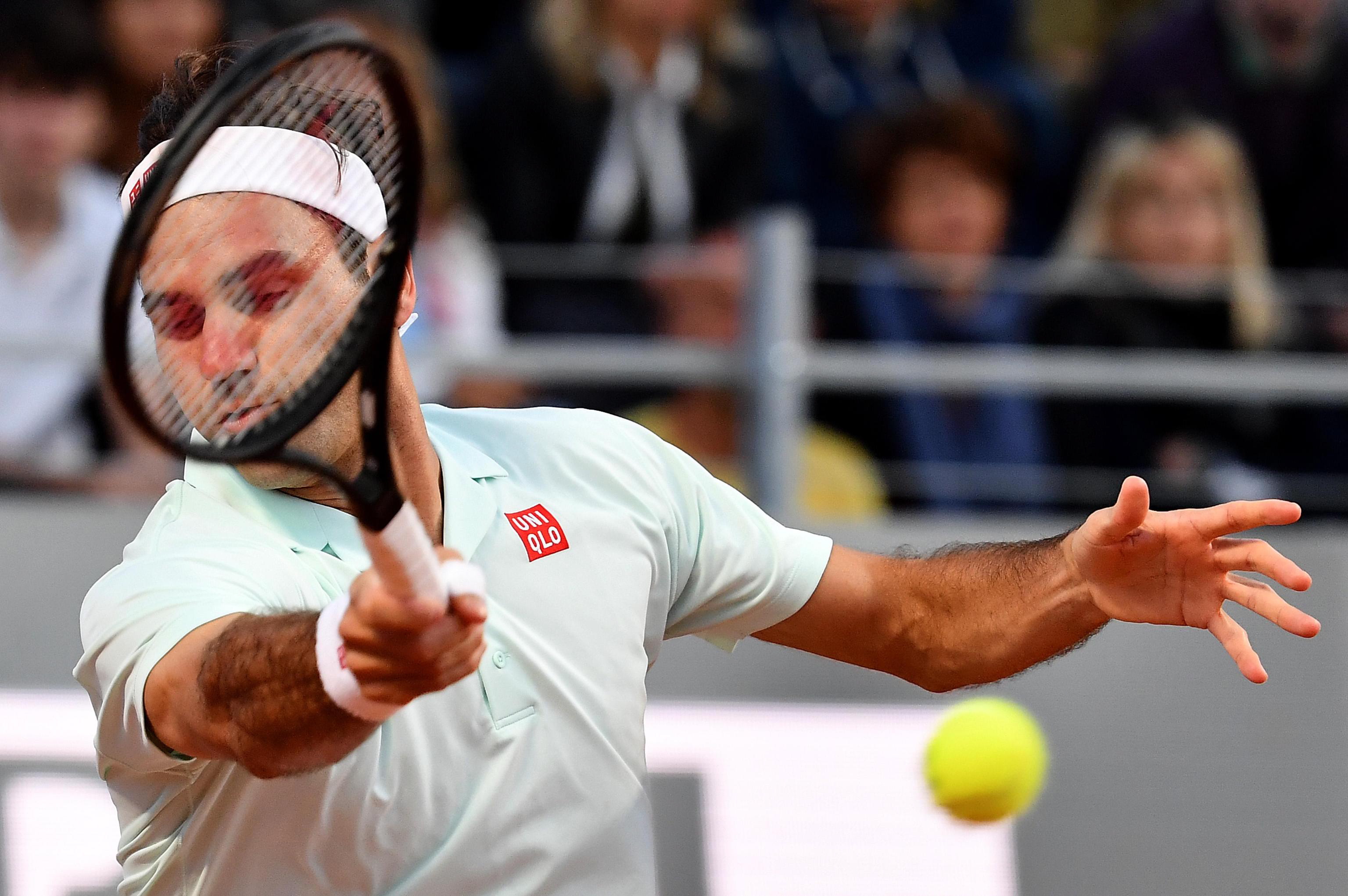 意大利网球队完胜日本网球队,费德勒高光表现的简单介绍 意大利网球队完胜日本网球队,费德勒高光表现的简单介绍